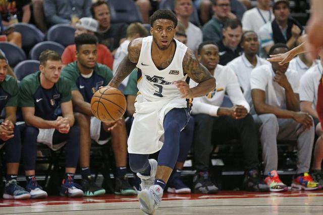 爱德华兹44分森林狼险胜步行者 活塞力克篮网